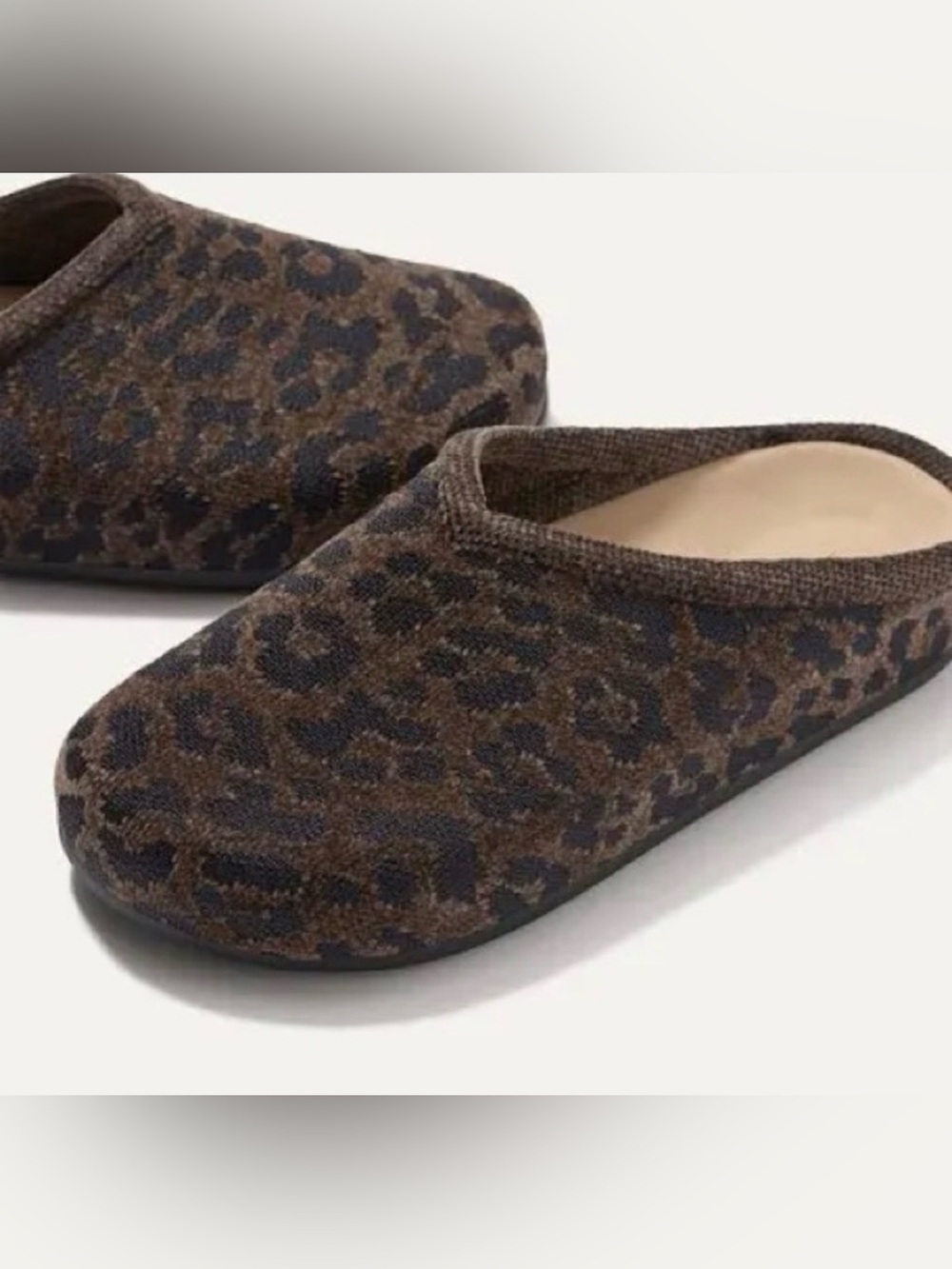 Rothy’s the Revelvet Casual clog- Cheetah- Size 7